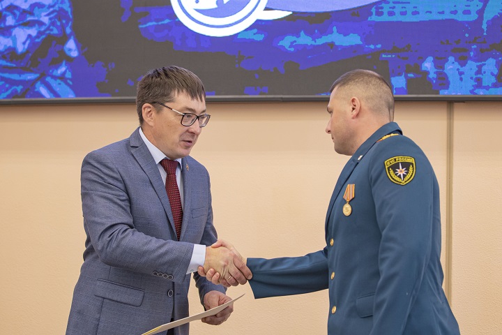 IIBR0406 2.jpg