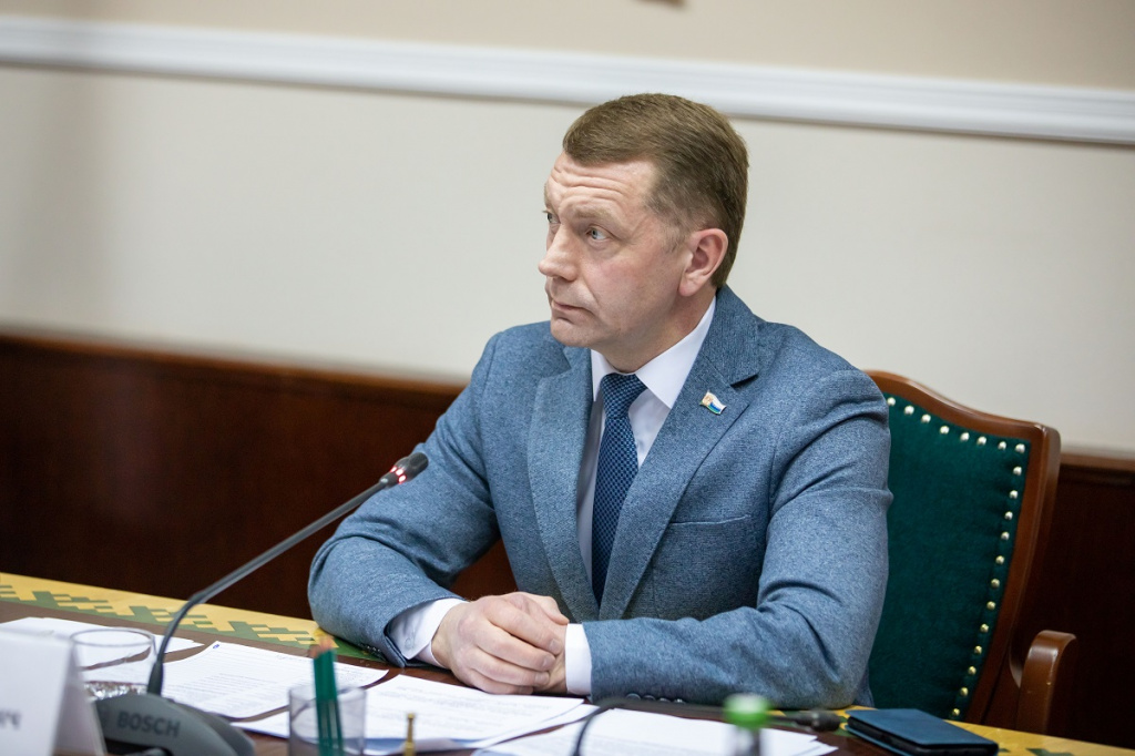 AIBR6672 2.jpg AIBR6672 2.jpg