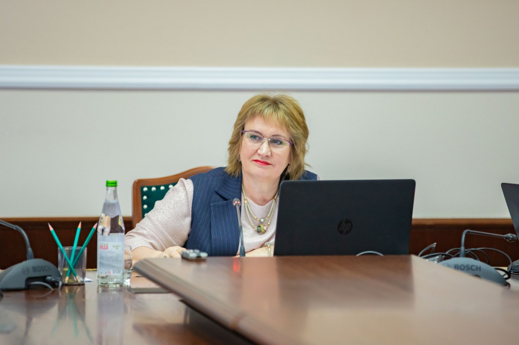 IIBR8593-Втекст.jpg