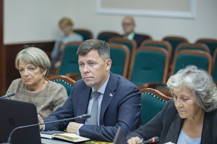 IIBR1063 2.jpg