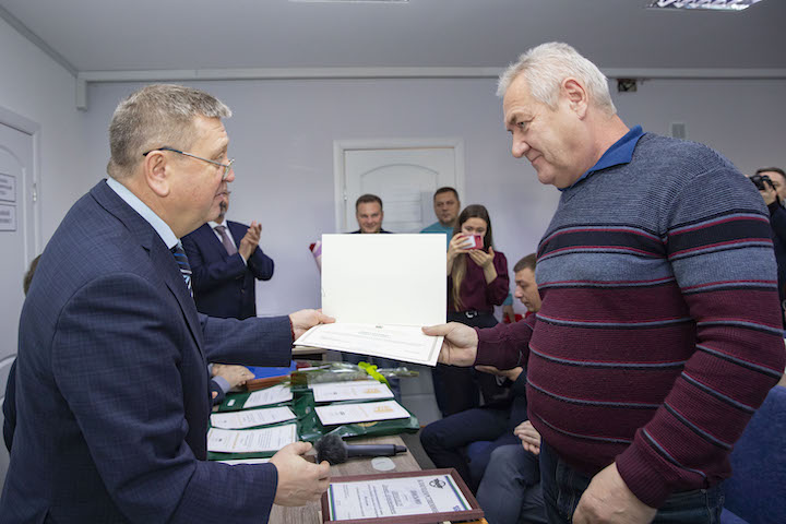 IIBR4410-2.jpg IIBR4410-2.jpg