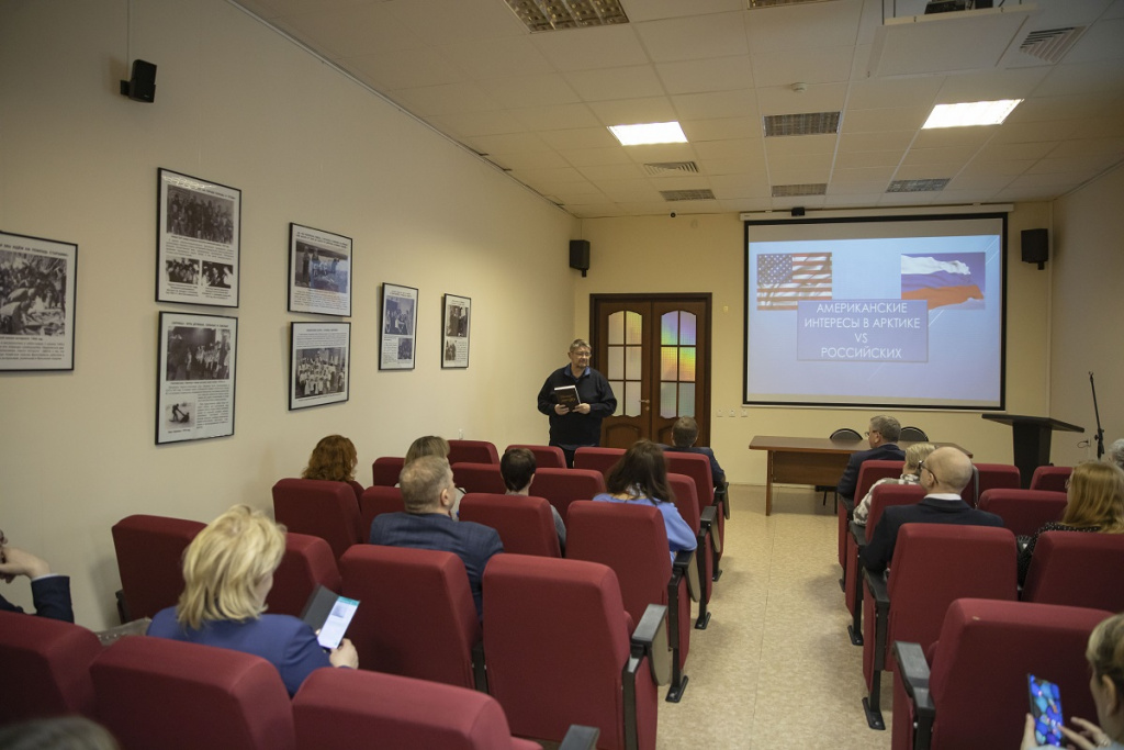IIBR8232 2.jpg